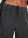 Relaxed fit, elasticated waistband with drawstring fastening, twin hip pockets Non-stretch material, unlined 