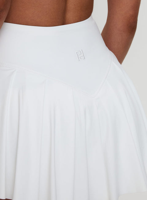 Dynamic Pleat Active Skort White
