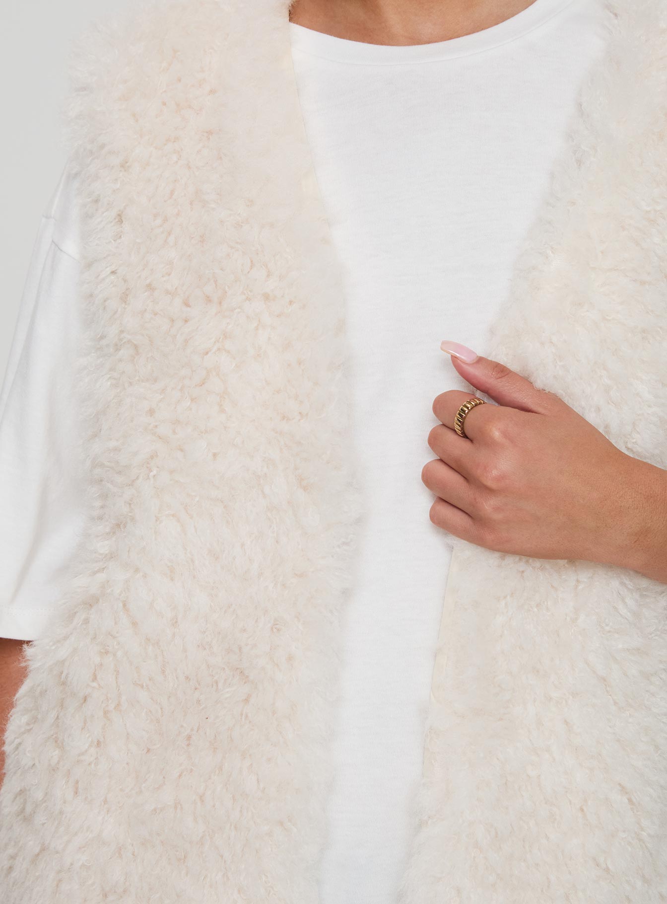 Charleson Faux Fur Vest Cream