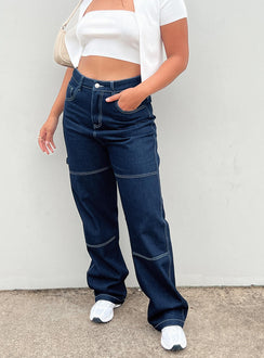 Relaxed fit jeans Zip & button fastening  Classic five pocket design  Belt looped waist 