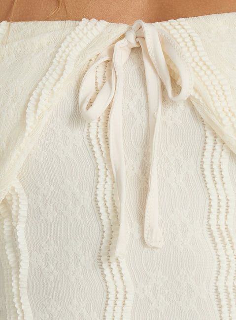 Colettie Short Sleeve Top Cream