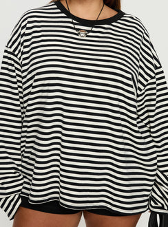 Settle Down Long Sleeve Top Black / White Stripe Curve
