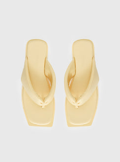 Rylin Puff Thong Sandals Butter
