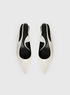 Billini Ayla Pointed Toe Heels Bone
