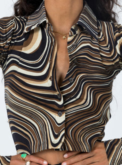 back view of model wearing Princess Polly Motel Ryals Top 70's Ripple 