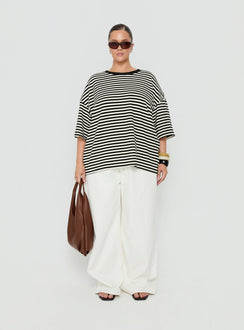 Settle Down Short Sleeve Top Black / White Stripe Curve