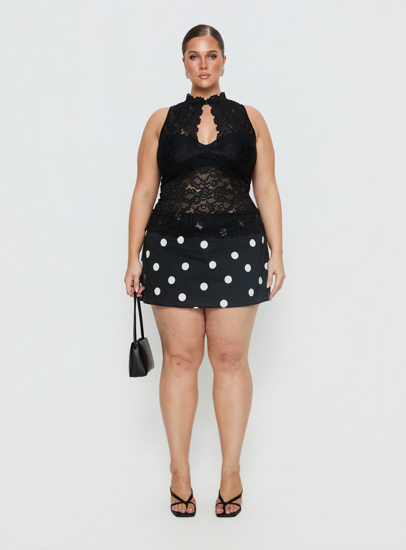 Quinbie Lace Sleeveless Top Black Curve