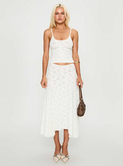 front view of model wearing Princess Polly Tidal Cami Foam Sleeveless Scoop Neck 