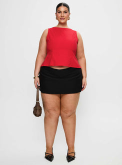 Lilitina Top Red Curve