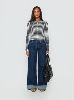 Vesira Button Detail Long Sleeve Knit Cardigan Stripe