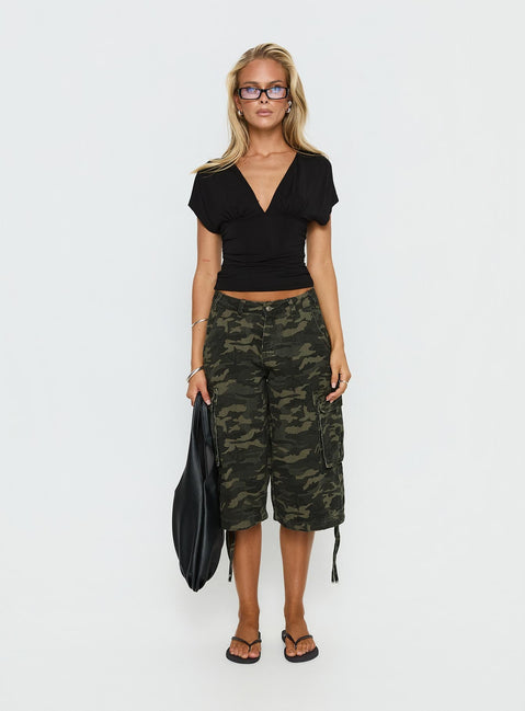 Hudsen Longline Cargo Shorts Camo Petite