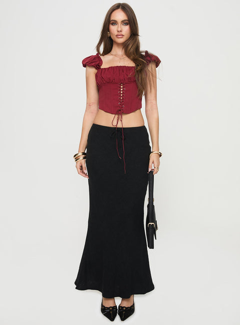 Corset top Cap sleeve, boning throughout, pleated bust, curved hem, zip fastening at back Non-stretch material, fully lined