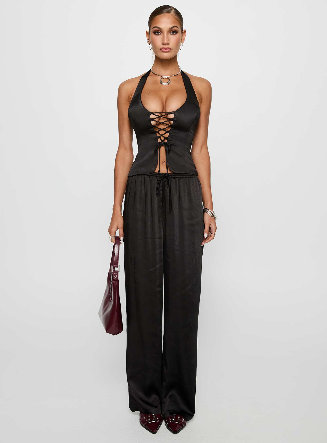 Cinematic Timing Tie Up Set Black