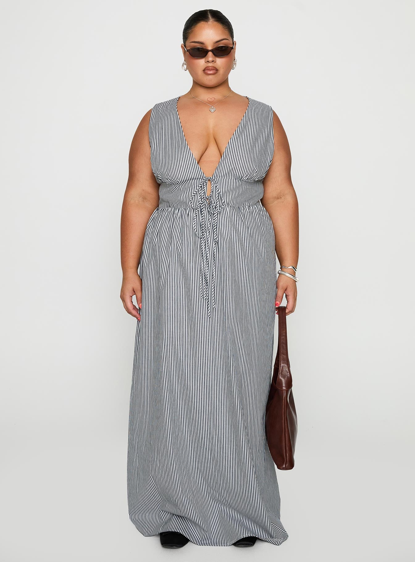 Pokey Maxi Dress Black / White Stripe Curve