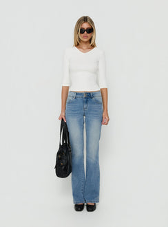 Cruise Control Mid Rise Bootleg Jeans Light Vintage Blue