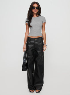 front view of model wearing Princess Polly Top Model Jean Onyx 