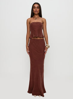   side view of model wearing Princess Polly Lucelia Maxi Skirt Brown Maxi 