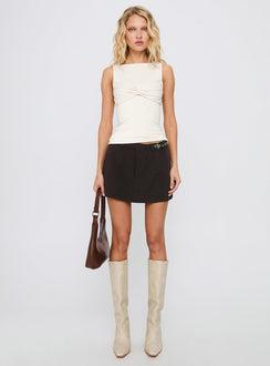 Azaire Twist Top Cream