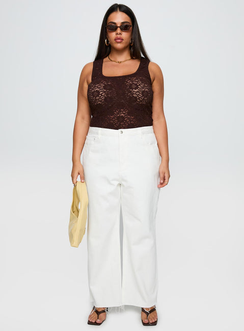 side view of model wearing Princess Polly Bennington Lace Top Brown Curve Sleeveless Square Neck 