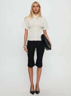 Dannica Cinched Short Sleeve Shirt Cream Polka