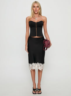   front view of model wearing Princess Polly Anchored Midi Skirt Noir Midi Skirts 