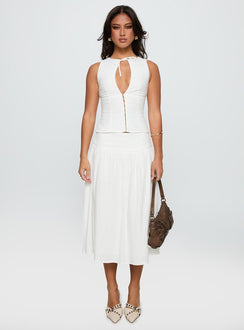 front view of model wearing Princess Polly Alissea Keyhole Linen Blend Top White Sleeveless Crew Neck 