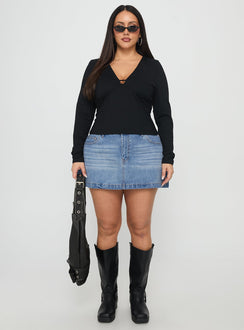 Sold On You Long Sleeve Top Black Curve