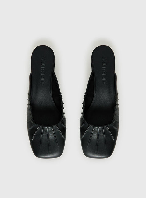 Larietta Ballet Heels Black