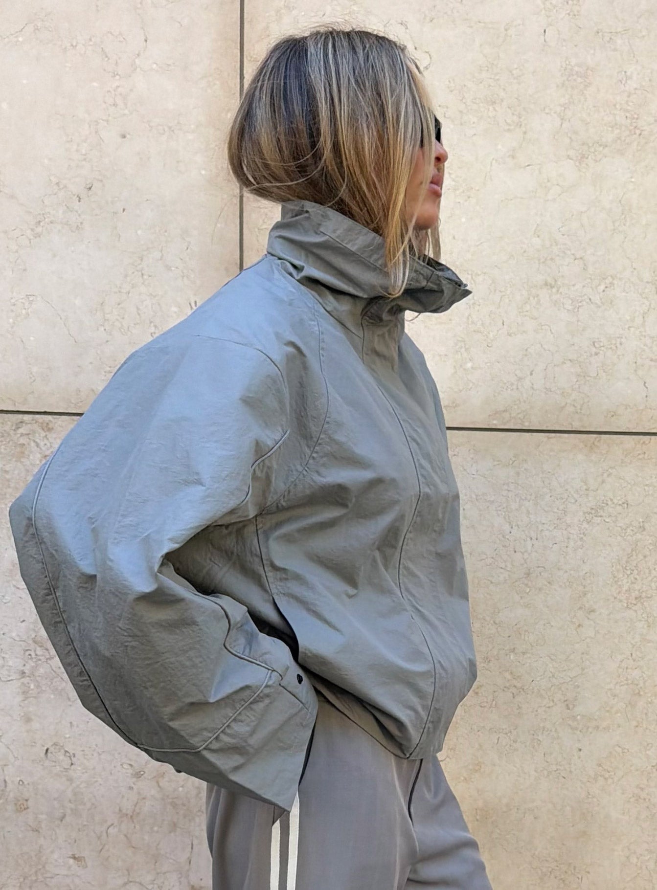 Shoreline Windbreaker Jacket Grey