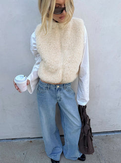 Elaska Fluffy Fleece Vest Cream