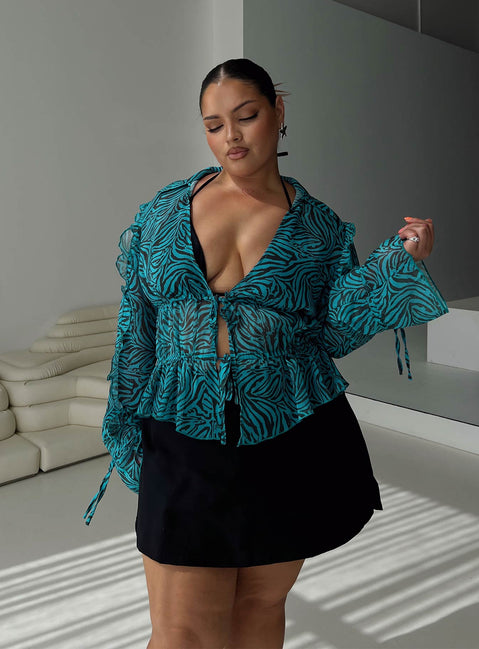 front view of model wearing Princess Polly Holidaze Long Sleeve Top Zebra Curve Full Sleeves Plunger 