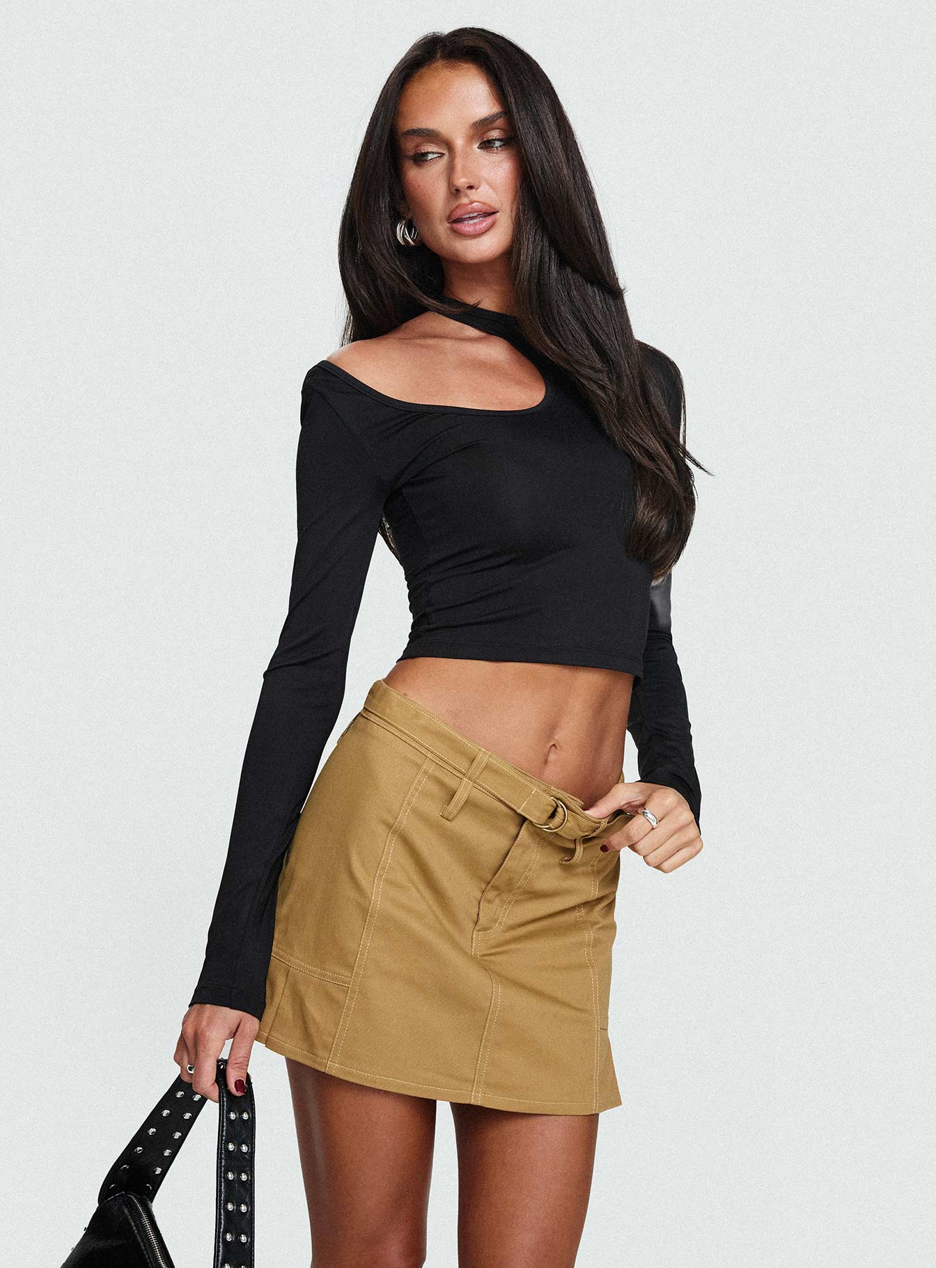 Long sleeve top  Cut out shoulder Good stretch, unlined Princess Polly Lower Impact