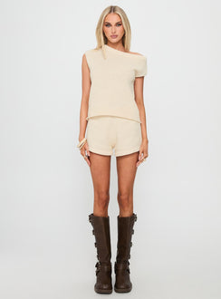 Unrivaled Wide Neck Set Cream