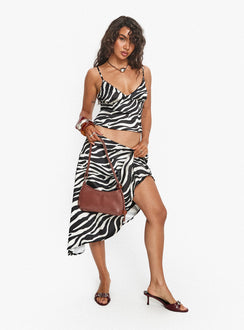 Cabernet Asymmetrical Set Zebra