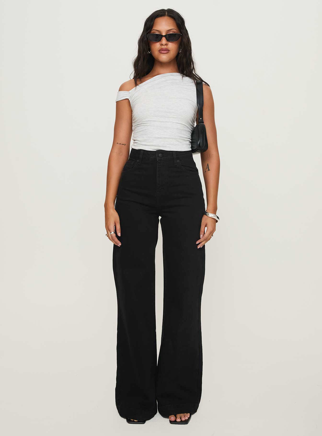 Goldie High Rise Wide Leg Jeans Black Petite