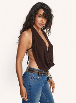 side view of model wearing Princess Polly Quinna Plunge Neck Backless Bodysuit Chocolate Sleeveless 