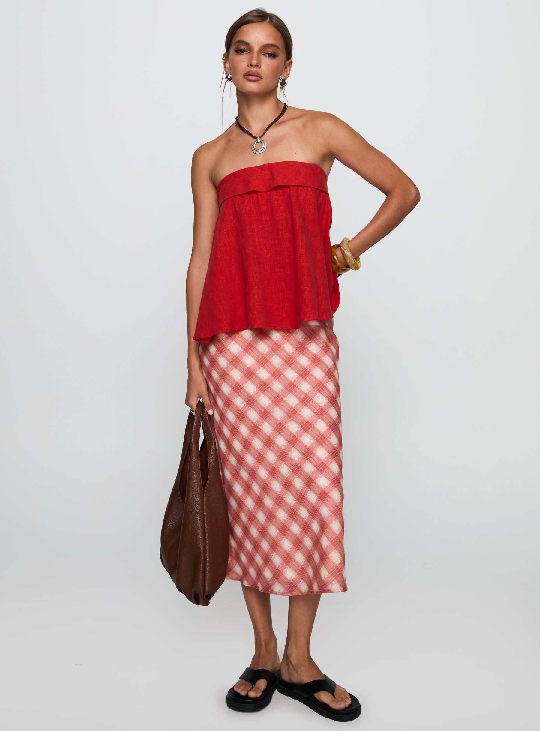 front view of model wearing Princess Polly Ethel Strapless Linen Top Red Sleeveless straight 