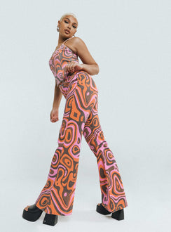 Jeans Printed design  High waisted  Zip & Button fastening  Belt looped waist  Classic five pocket design  Flared leg 