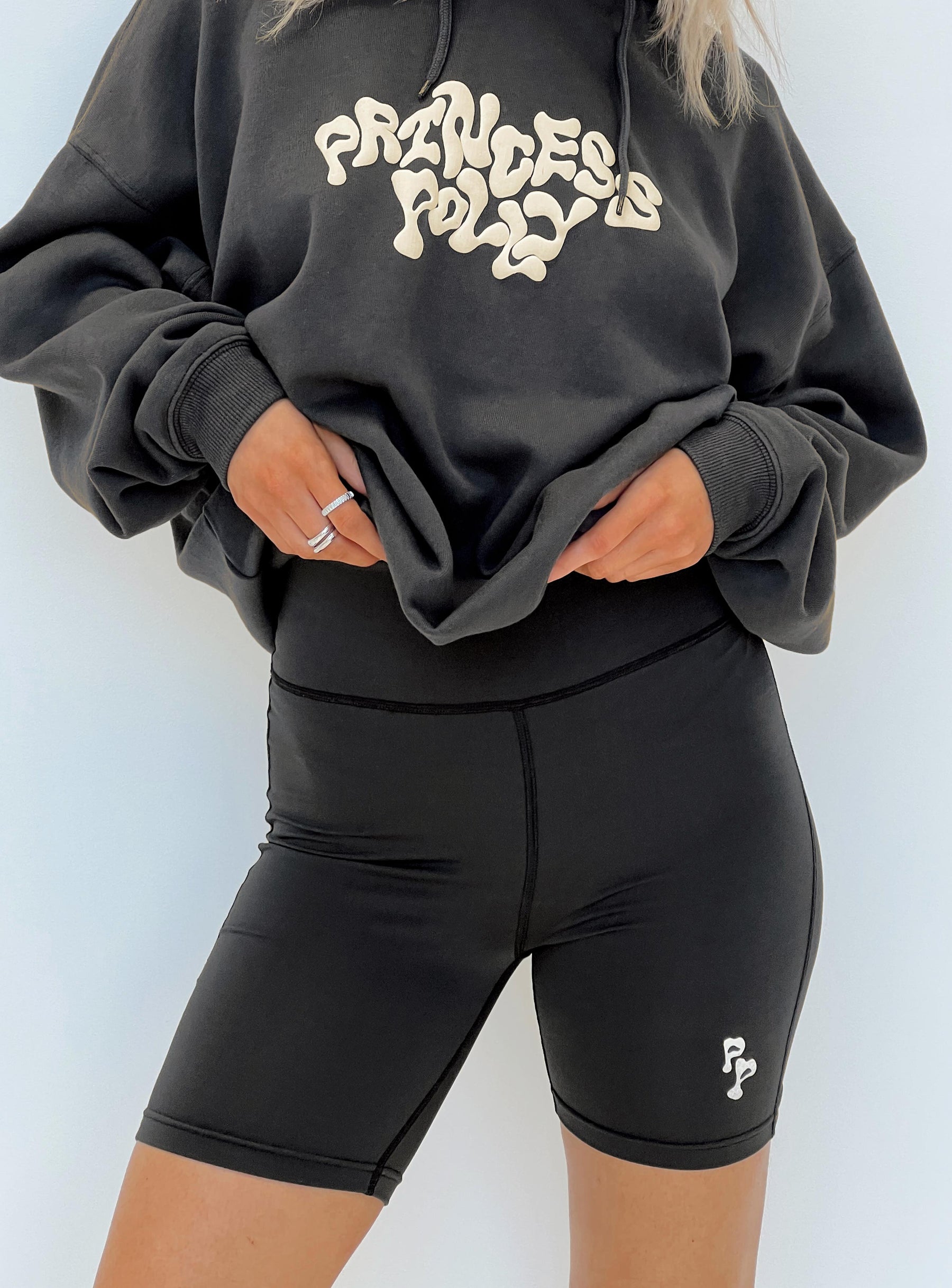 Bike shorts High waisted Elasticated waistband Graphic print Good stretch Unlined