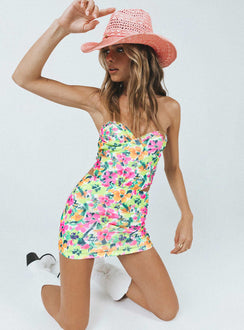 Matching set Mesh material  Printed design  Crop top  Sweetheart neckline  Wired cups  Mini skirt  Elasticated waistband 