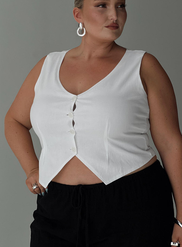 Princess Polly Curve  Vest top V-neckline, button fastening at front, pointed hem Non-stretch material, fully lined  Princess Polly Lower Impact