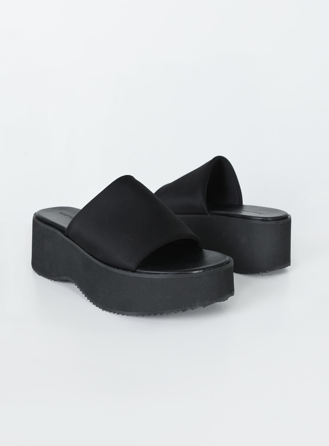 Barnes Platform Sandals Black