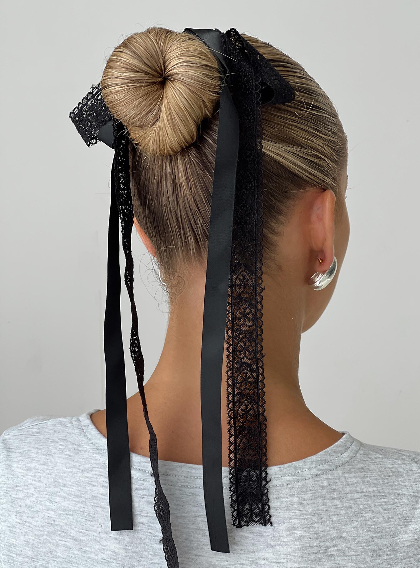 Black hair tie satin and lace design