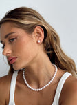 Necklace and earring pack Faux pearl earrings Stud fastening Necklace Gold-toned Lobster clasp fastening