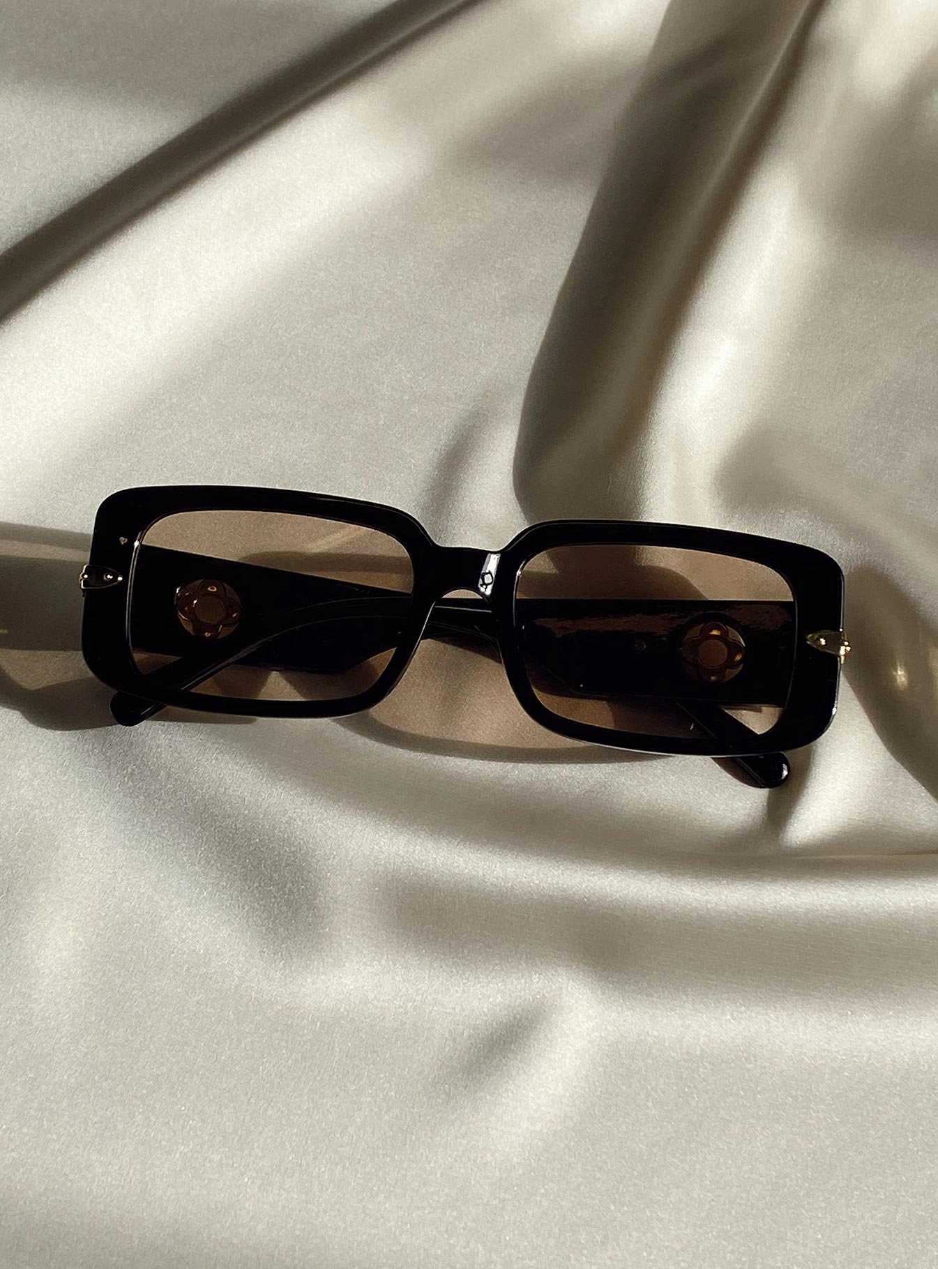 Sunglasses  UV 400 Oversized rectangle frame Transparent lenses Gold-toned hardware  Moulded nose bridge 