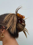 Hair clip  Flower shape  Transparent design  Lightweight  Gloss finish 
