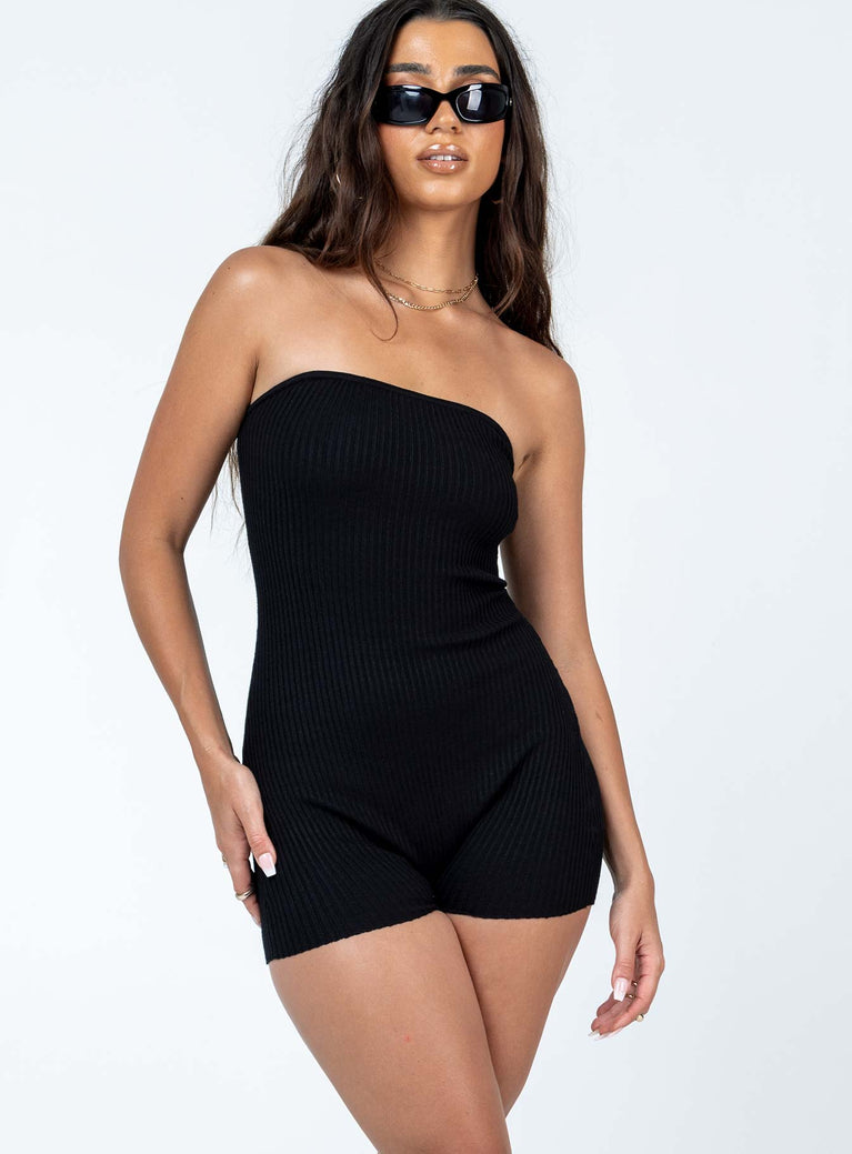 Strapless romper Ribbed material  Inner silicone strip at bust 