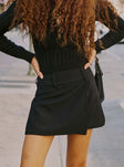 Kinzlee Mini Skirt Black