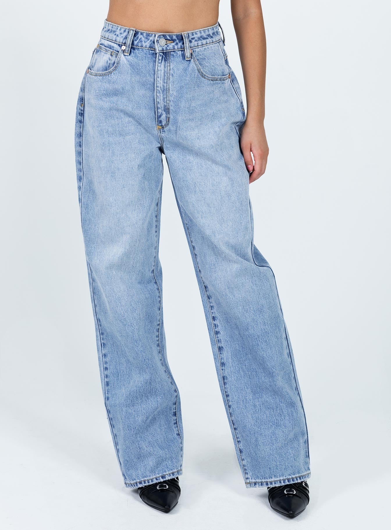Jeans Light wash denim High waisted Belt looped waist Button & zip fastening Classic five pocket design