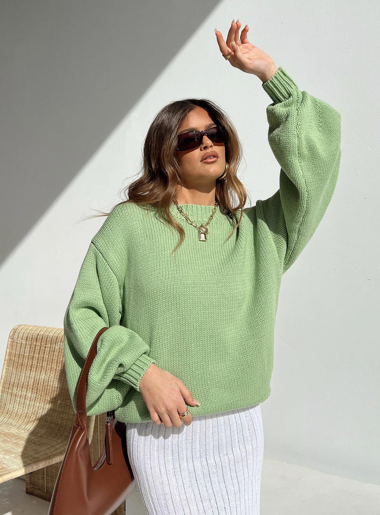Oversized sweater 60% cotton 40% acrylic Thick knit material Rounded neckline Relaxed sleeves Drop shoulder Unlined